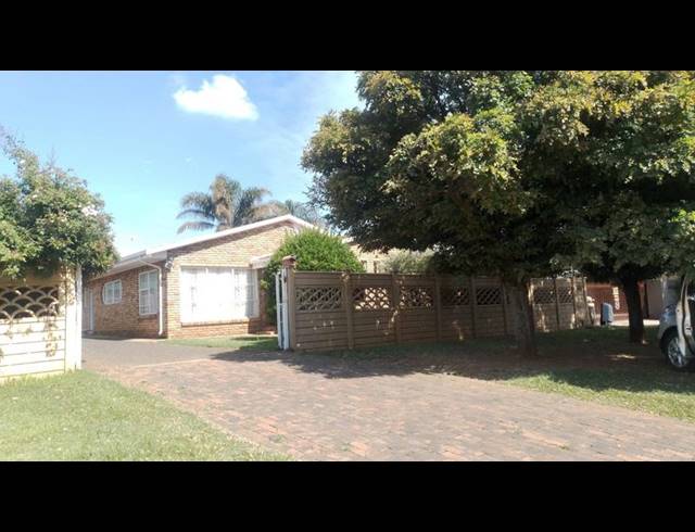 3 BEDROOM HOUSE FOR SALE IN RANDPOORT